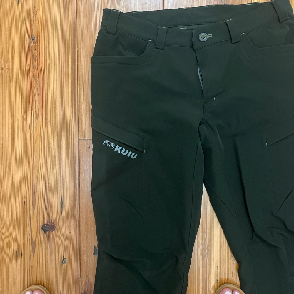 Kuiu dark olive green Men’s Outdoor Pants